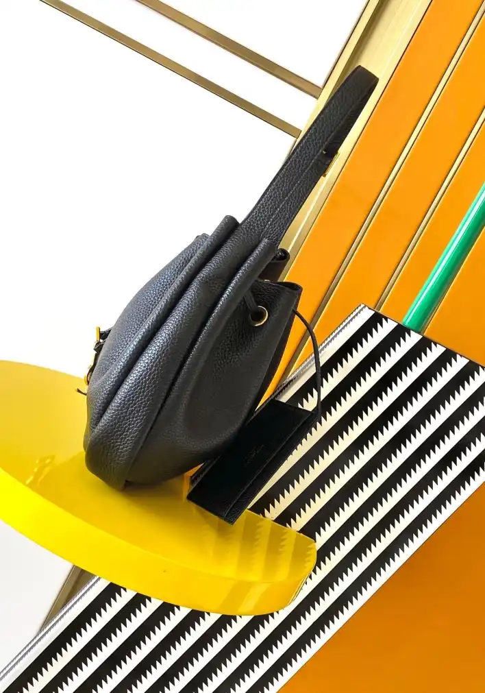 Gvc*1 top handle bags 4837a-0032