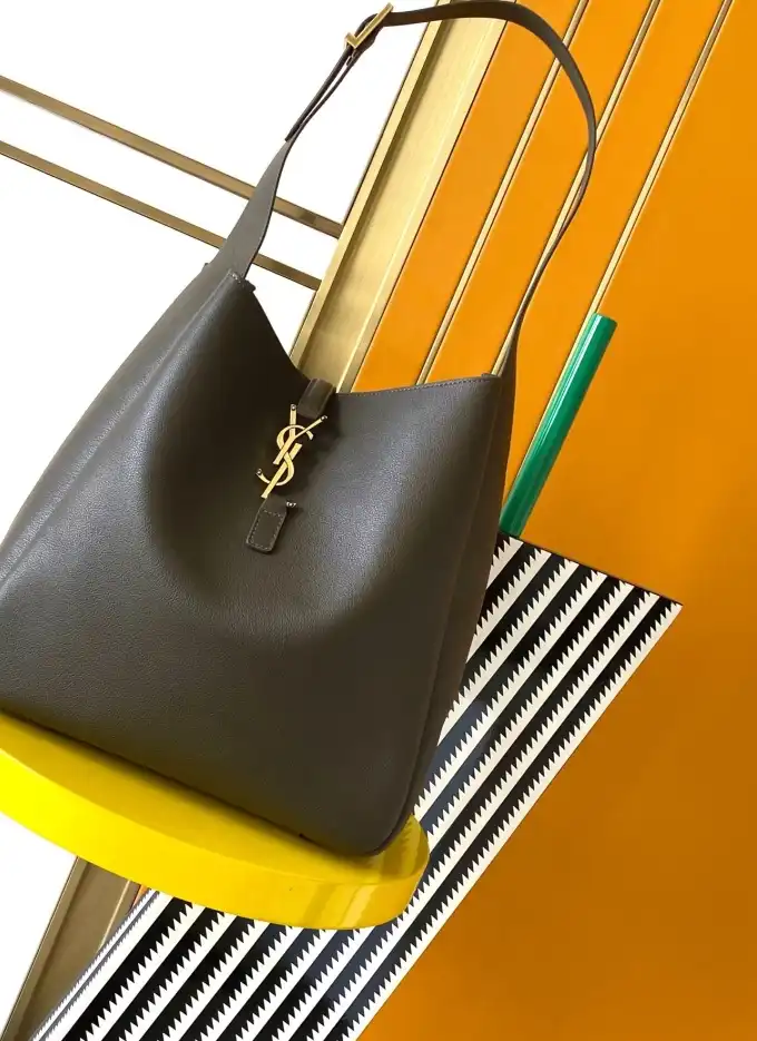 Gvc*1 top handle bags 4837a-0042