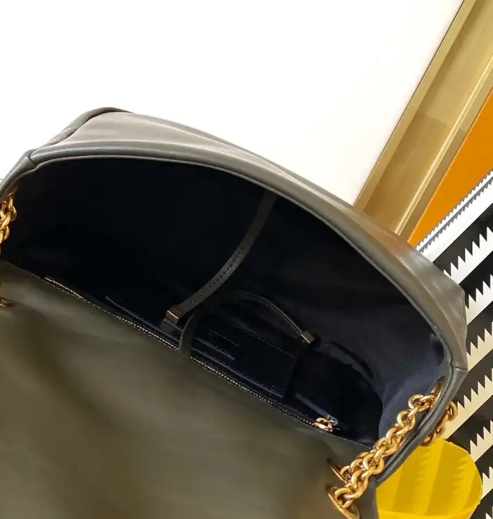 Gvc*1 top handle bags 4837a-0068